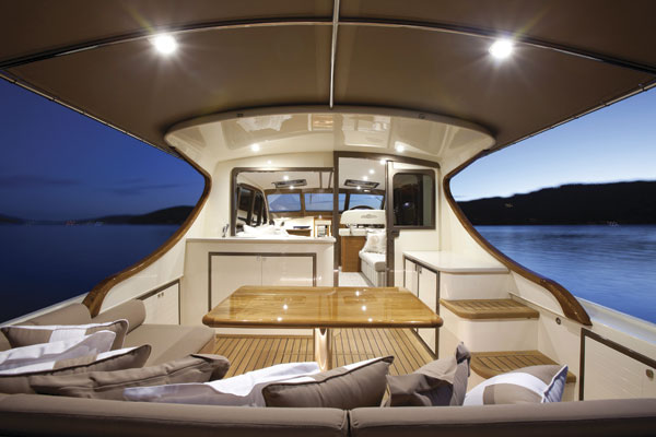 01_PalmBeach45_aft.jpg promo image