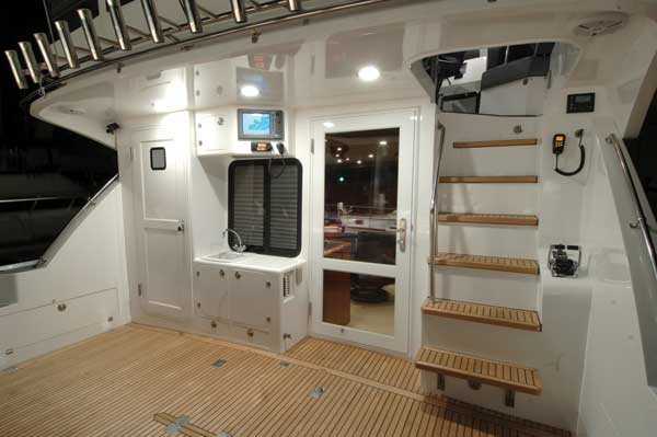 mikelson_m50_sportfisher_cockpit_600w.jpg promo image