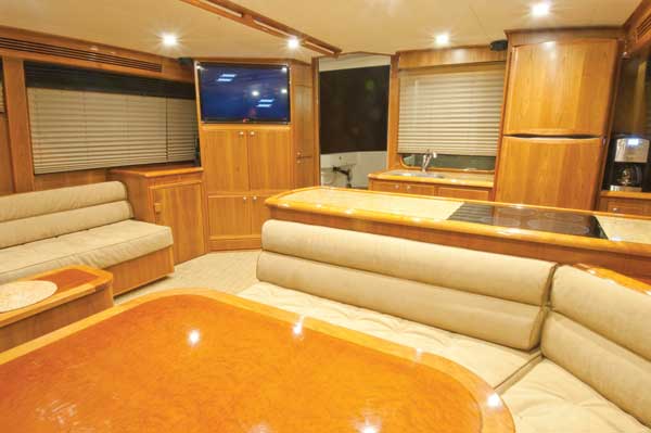mikelson_m50_dinette2_600w.jpg promo image