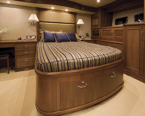 grandbanks59-yacht-g5.jpg promo image