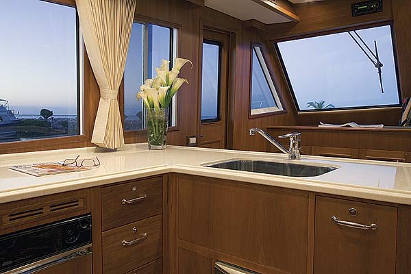 grandbanks59-yacht-g4.jpg promo image