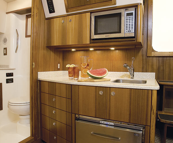 albemarle360-yacht-g4.jpg promo image