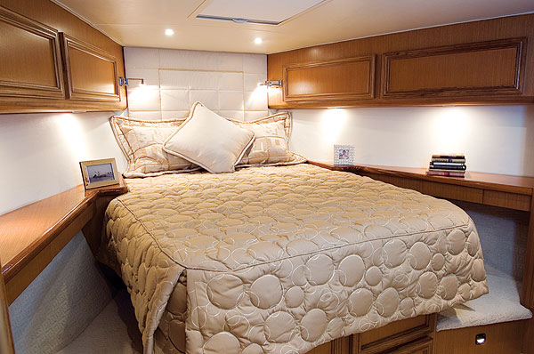 cavileer44-yacht-g3.jpg promo image