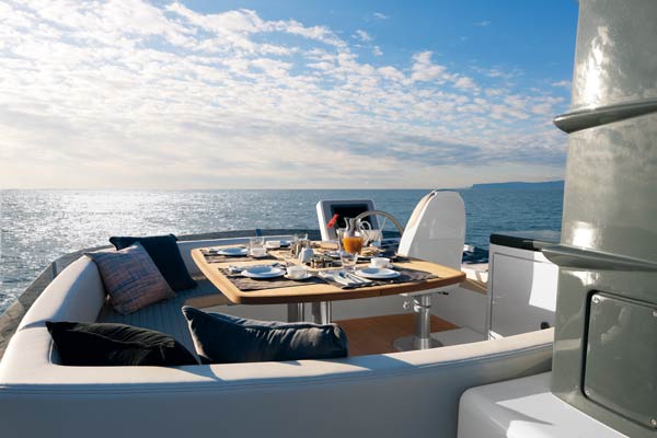 EK-Magellano-50-Flybridge_1.jpg promo image