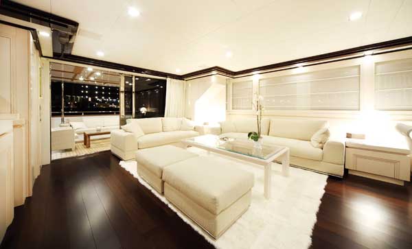 filippetti_navetta_26_saloon.jpg promo image