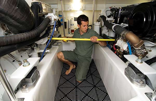 cavileer44-yacht-g8.jpg promo image