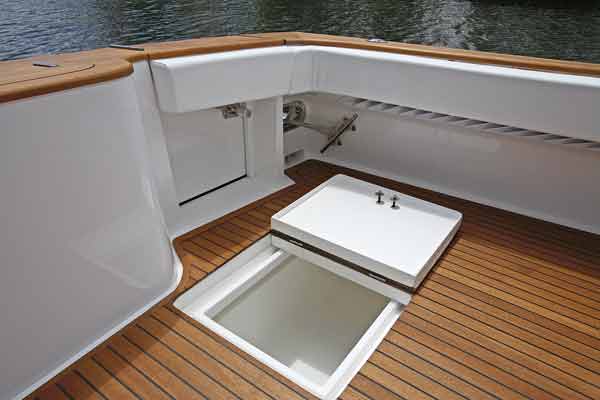 davis52-yacht-g11.jpg promo image