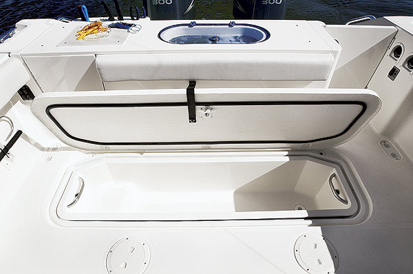 pursuit3370-yacht-g3.jpg promo image