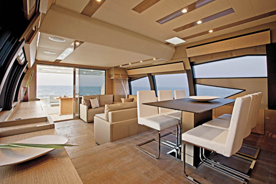 ferretti720-1_550w.jpg promo image