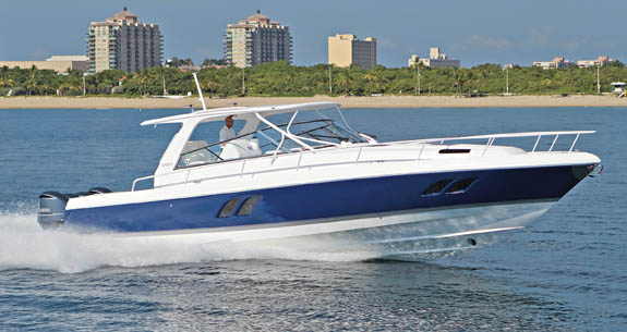 Intrepid 475 Sport Yacht - Power & Motoryacht