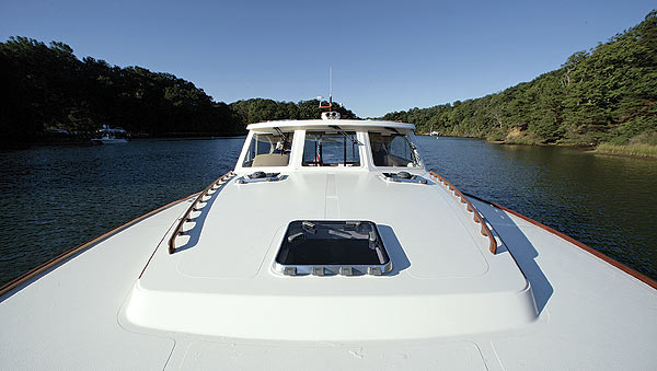 oysterld43-yacht-g5.jpg promo image