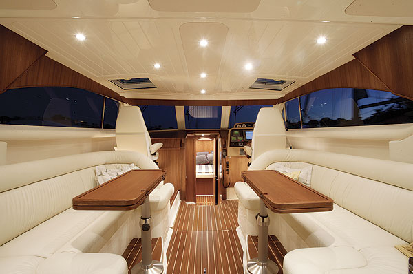 oysterld43-yacht-g1.jpg promo image