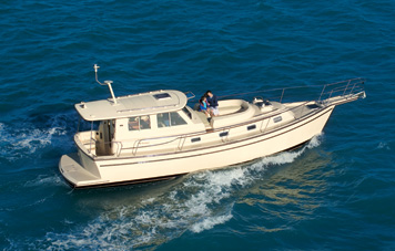 island-packet-py41-main.jpg promo image