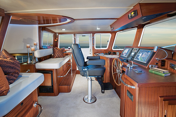 american_tug_49_helm.jpg promo image