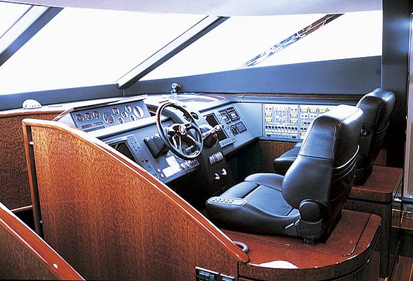 fairline74-yacht-g4.jpg promo image