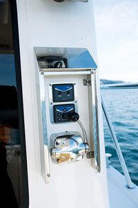 american_tug_49_throttle_controls.jpg promo image