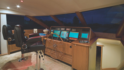 pacific_mariner_85_pilothouse.jpg promo image