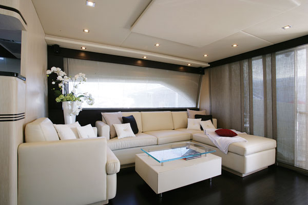 uniesse-65-g6.jpg promo image