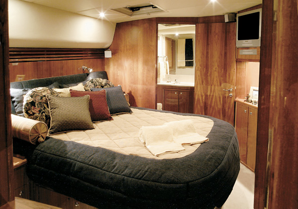 riviera58-yacht-g1.jpg promo image