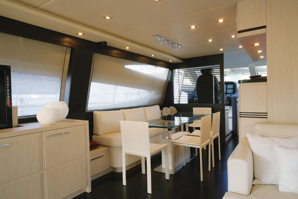 uniesse-65-g1.jpg promo image