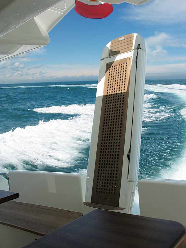 ferretti-592-g6.jpg promo image