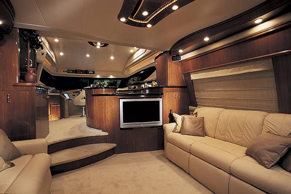carver590-yacht-g2.jpg promo image