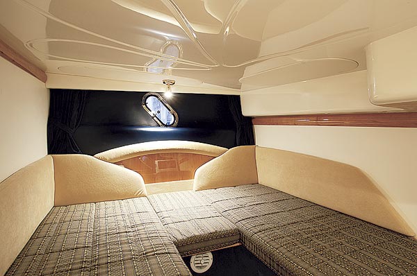 cranchi41-yacht-g3.jpg promo image