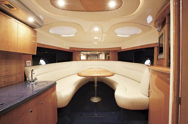 cranchi41-yacht-g1.jpg promo image