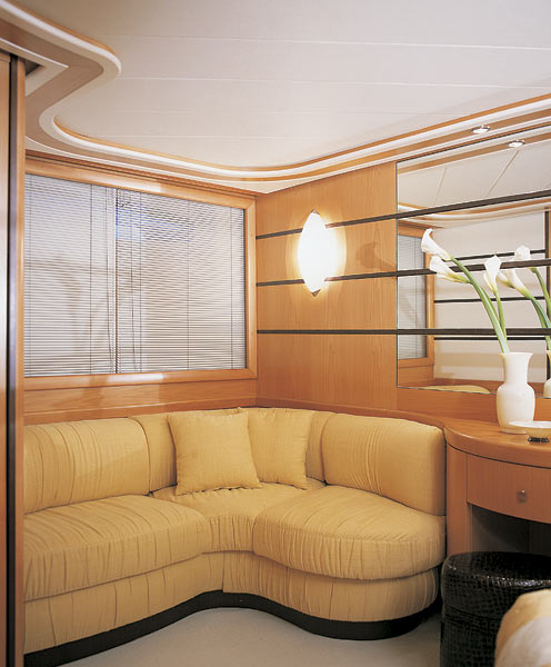 pershing76-yacht-g4.jpg promo image