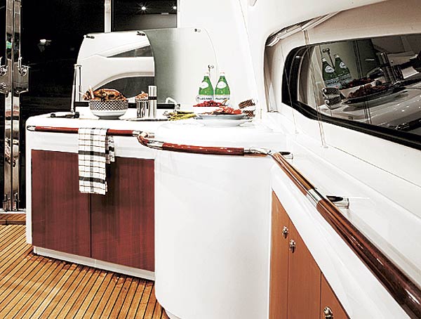 windy58-yacht-g1.jpg promo image
