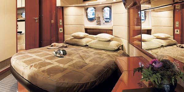 windy58-yacht-g5.jpg promo image