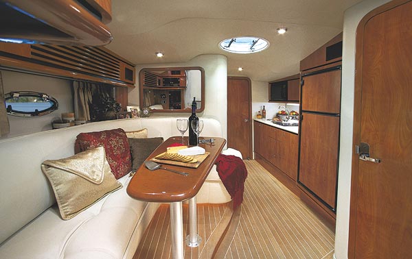 fountain48-yacht-g1.jpg promo image