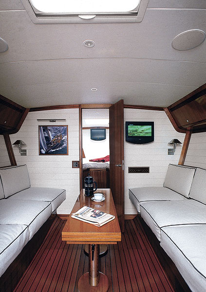 camper42-yacht-g2.jpg promo image
