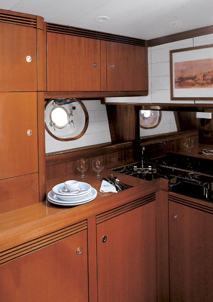 camper42-yacht-g4.jpg promo image