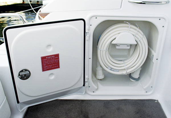 regal2860-yacht-g2.jpg promo image