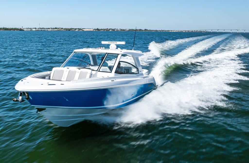 Everglades 367CX running seen from the front