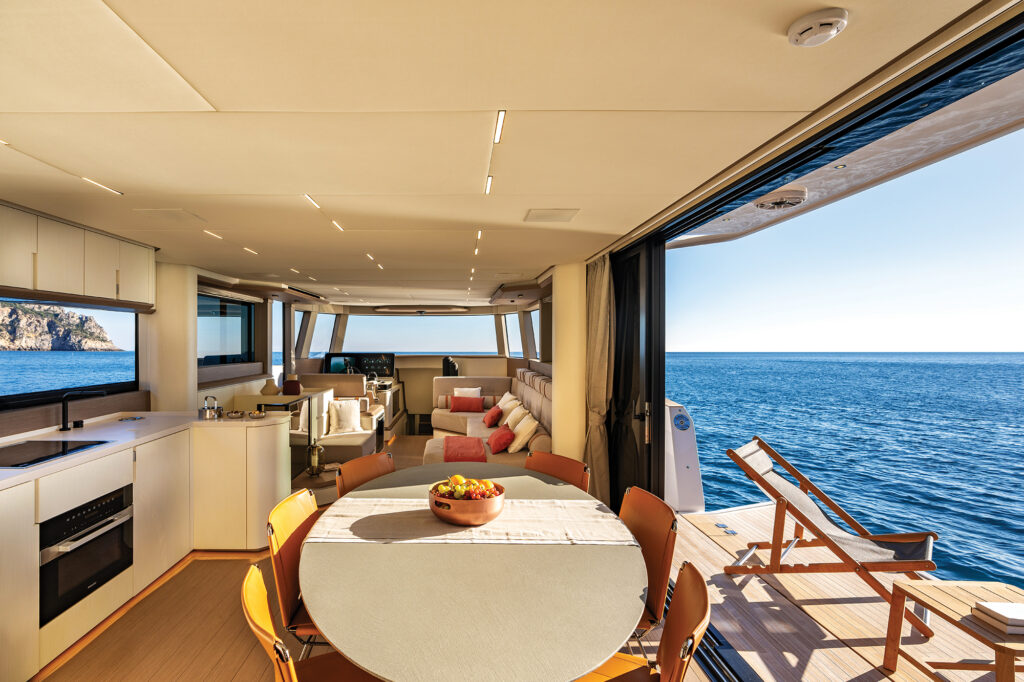 Pardo Endurance 72 salon