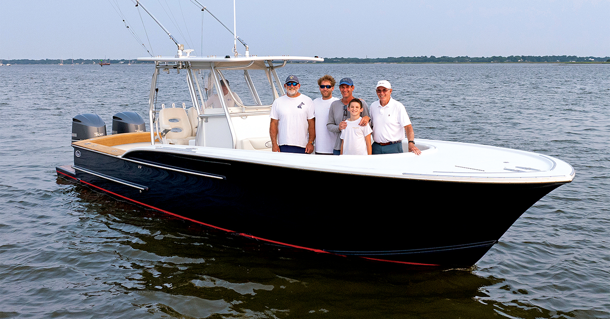 Footloose: A Custom Cold-Molded Center Console Masterpiece