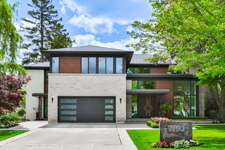 Oakville Real Estate - Luxury Homes | Regan Irish & Associates