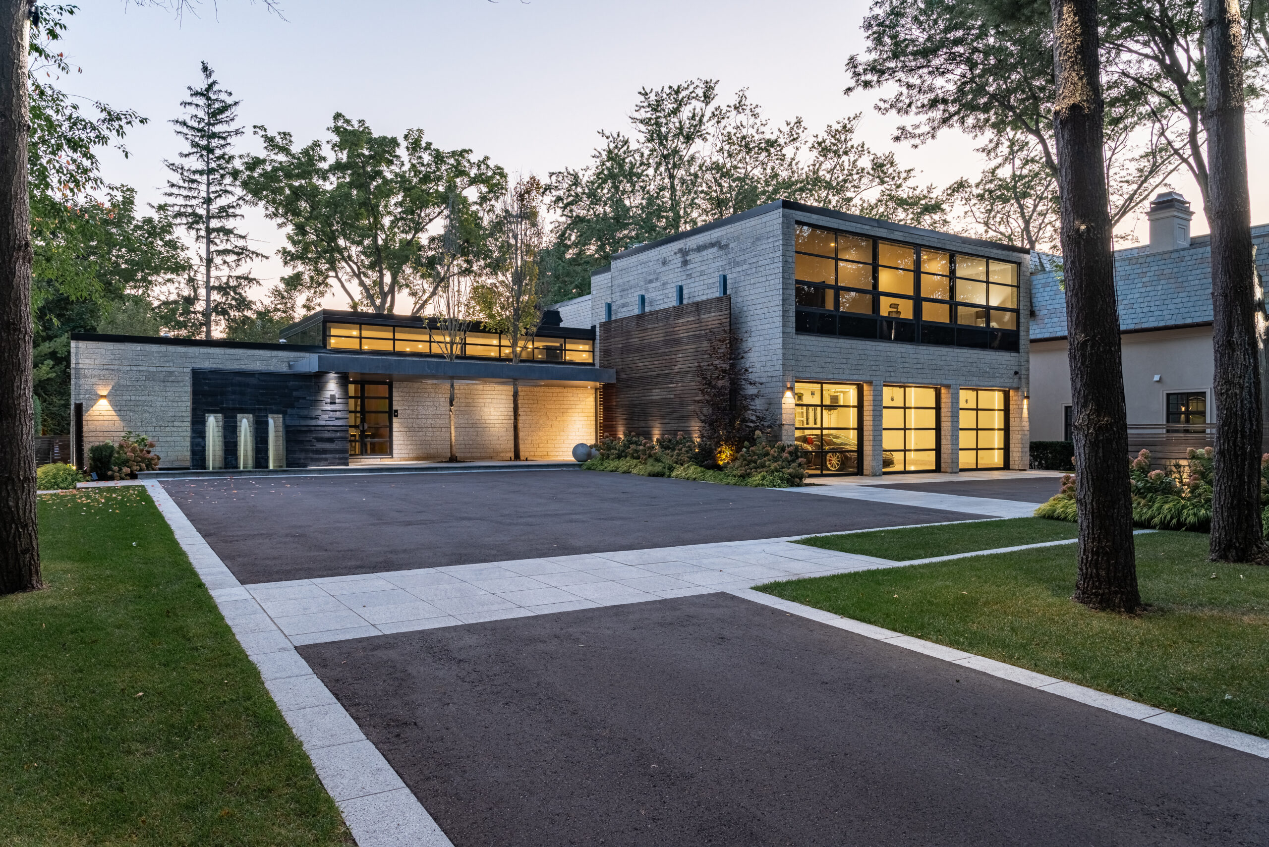 210 Chartwell Road, Oakville | Regan Irish