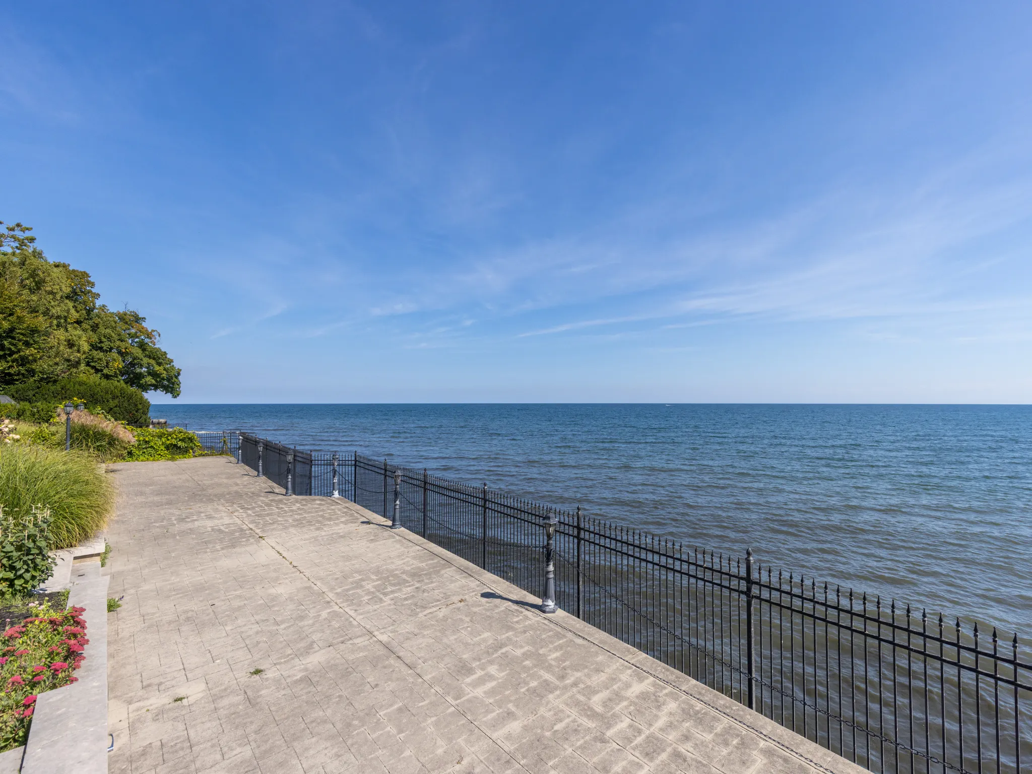 view of lake ontario and blue sky