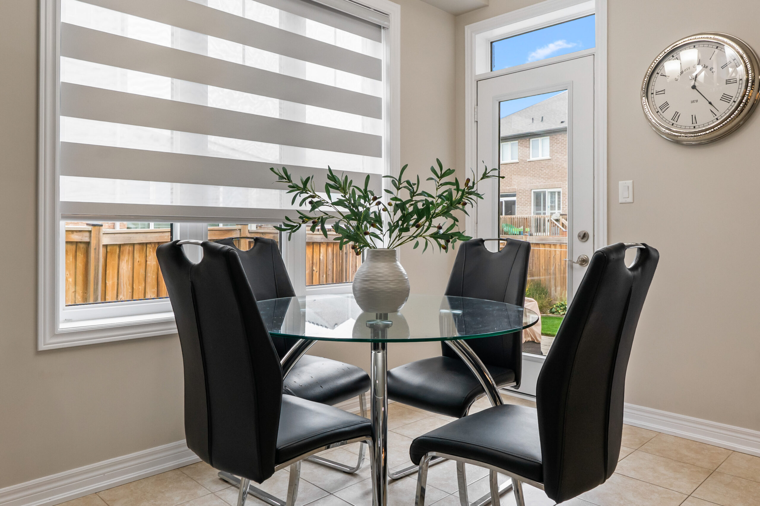 breakfast area with access to the backyard