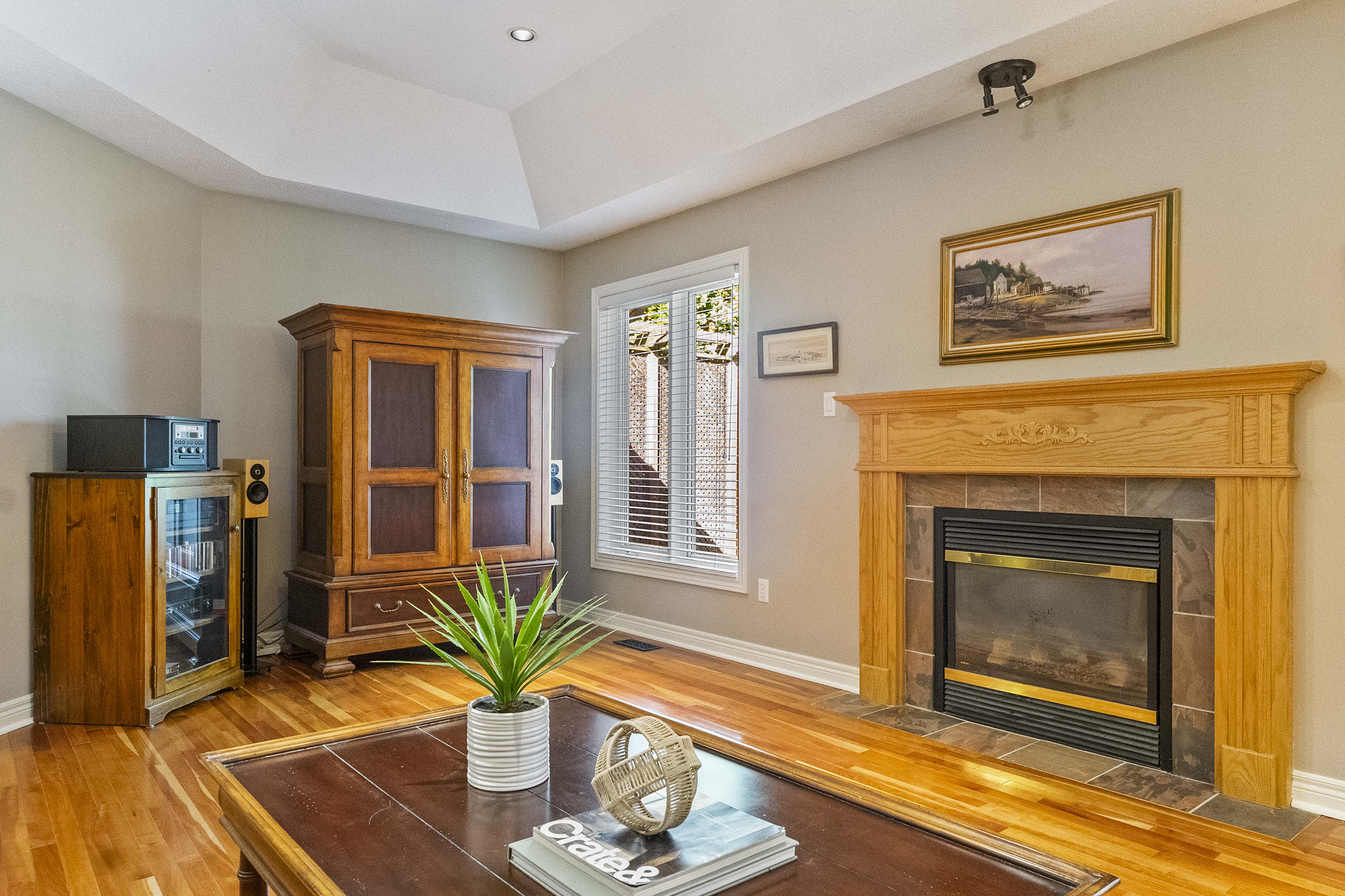 family room featuring gas fireplace