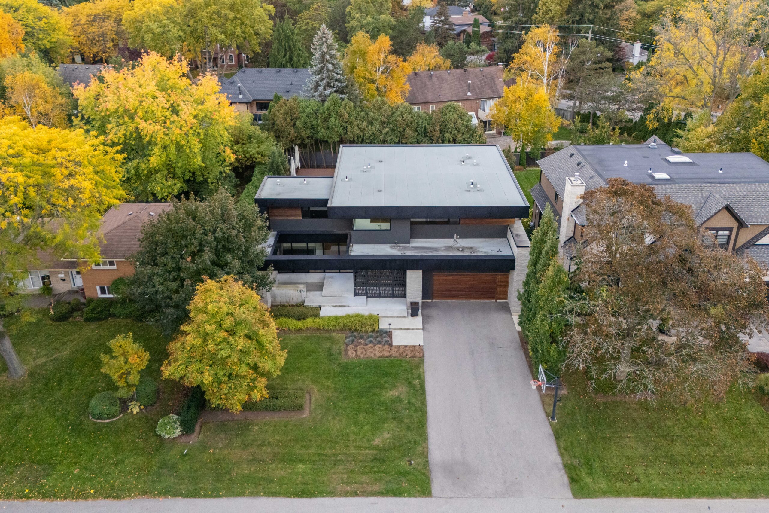 drone photo showing lot size and tree coverage