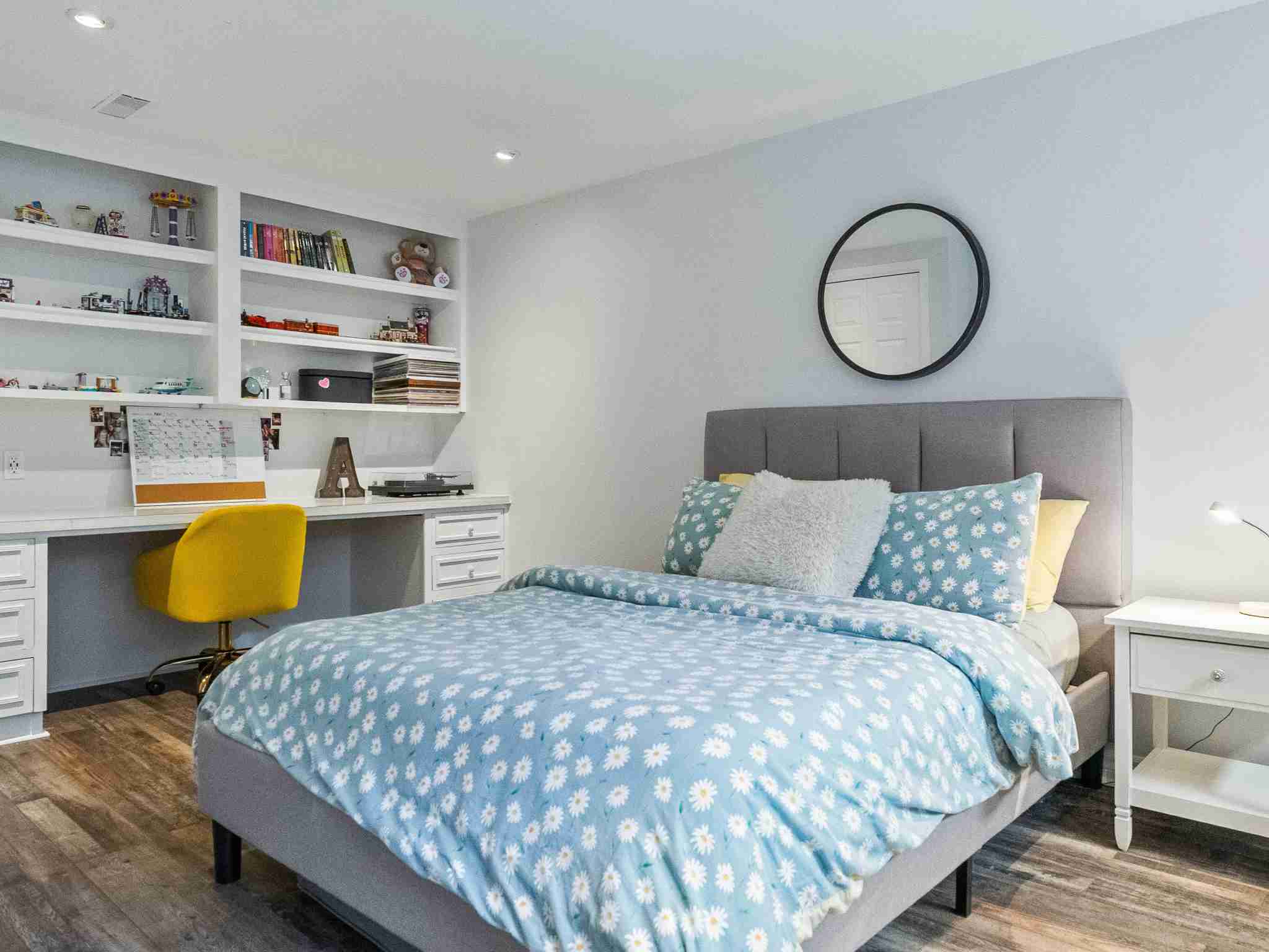 lower level bedroom with built in desk