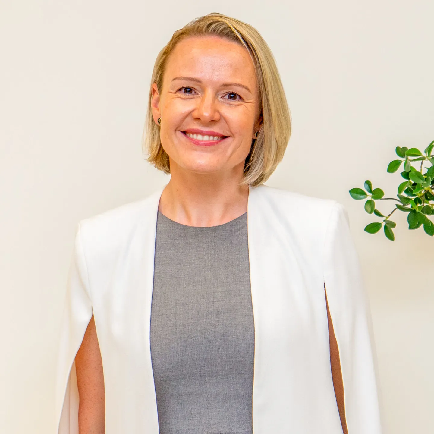 Aura Poddar headshot