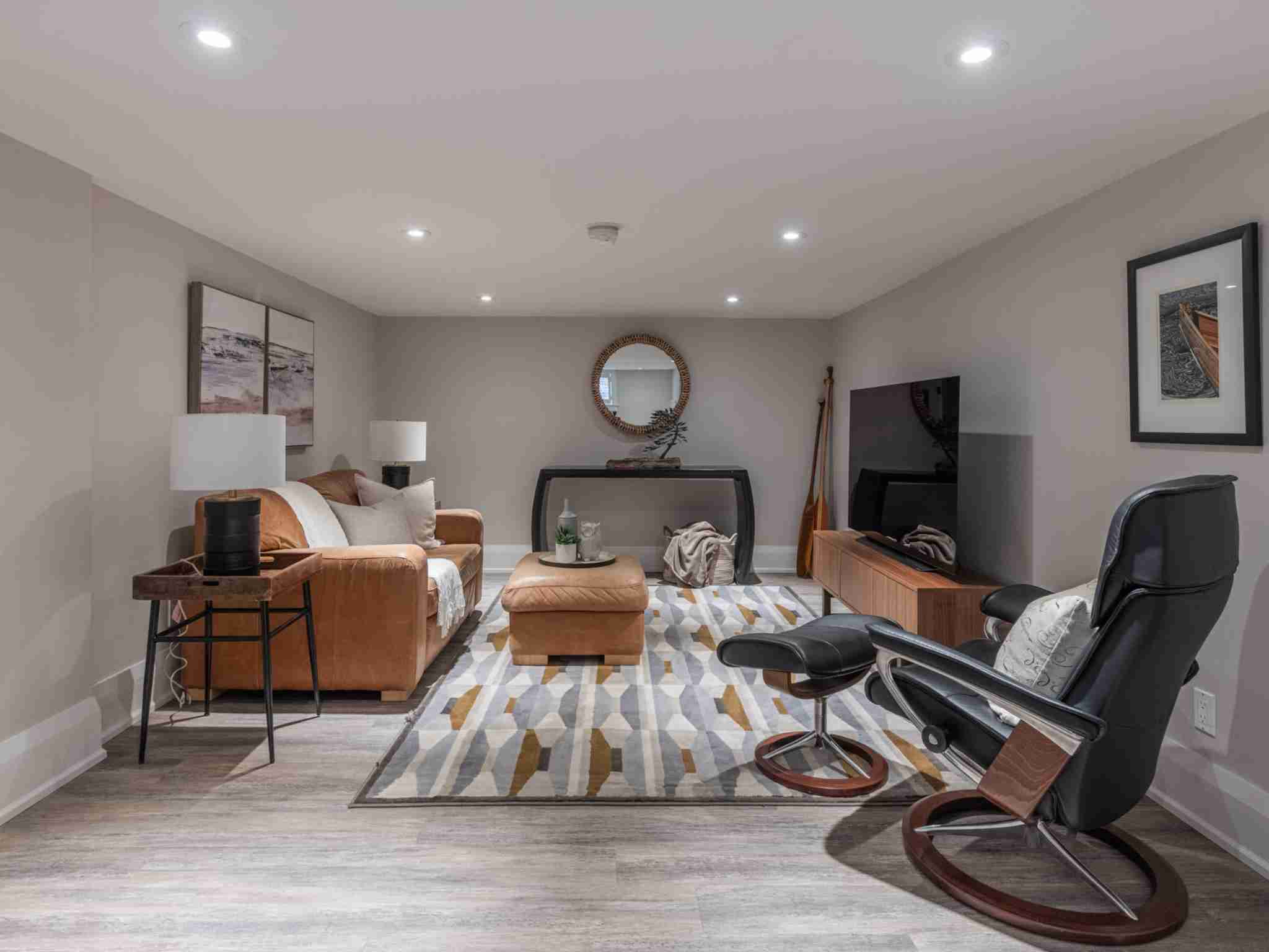 Basement recreation room