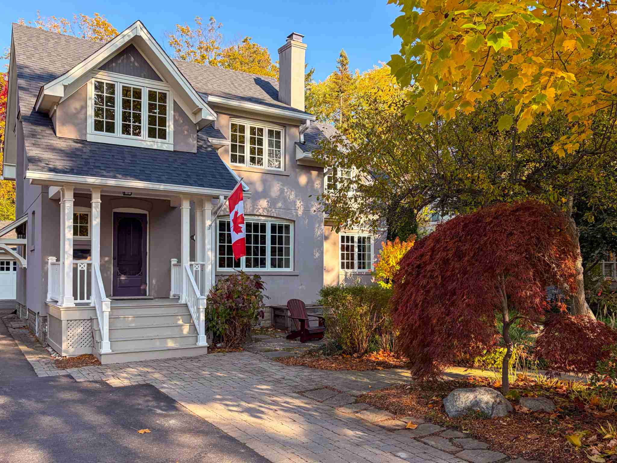 Exterior fall photo with leaves changing colors
