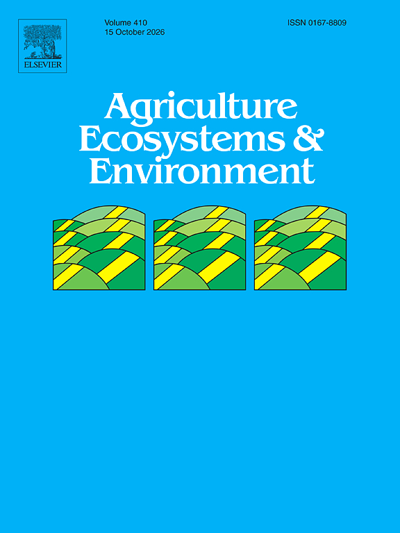 Long term cover cropping improves soil water holding capacity in semiarid vineyards (Spain)