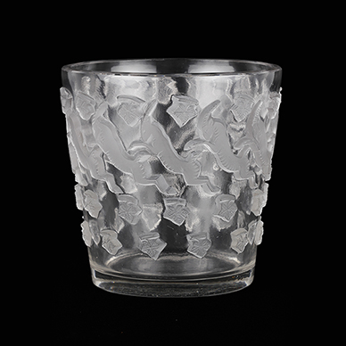 'JURANÇON LAVE-RAISINS' CRYSTAL VASE BY RENÉ LALIQUE